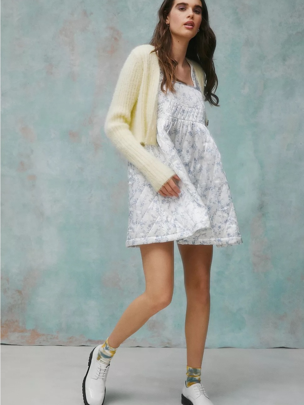 size MEDIUM Laura Ashley URBAN OUTFITTERS Mia quilted mini dress white floral M